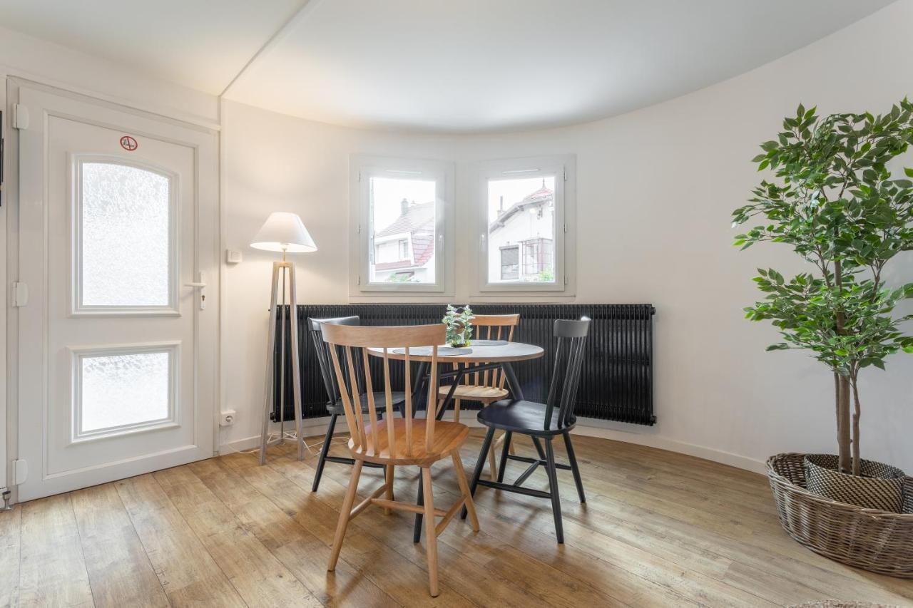 Ferienwohnung Le Grand Parilly Bron Exterior foto